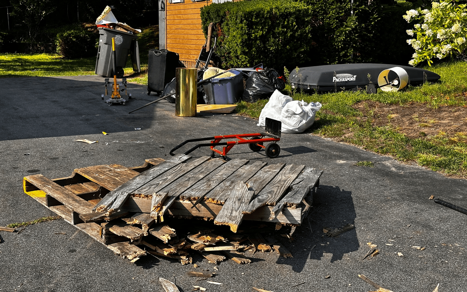Residential Junk Solutions/Clean Outs
